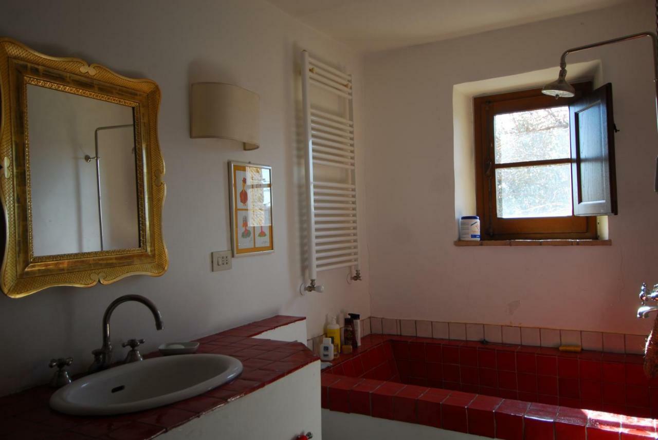 Casa Con Vista Mozzafiato Su Civita Di Bagnoregio Villa Lubriano Exterior foto
